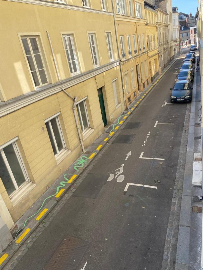 Le Saint-andre, Gare De Apartment